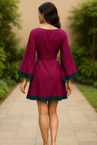 เดรสยาวคลุมเข่าผ้าโพลีเอสเตอร์สีแดงเบอร์กันดีทันสมัยมีสไตล์  แบบชิ้นเดียว  ใส่สบาย ไม่ยับ แห้งเร็ว  ไซส์ M L XL XXL ขายส่ง - Product Image 6