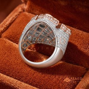 Anillo de Moissanita y Diamantes de Laboratorio en Oro Rosa con Incrustaciones de Piedras Púrpuras Brillantes para Cantantes y Campeones de Hip Hop - Joyería Fina - Product Image 3