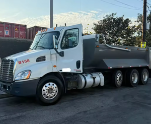 พร้อมส่งมอบรถบรรทุกมือสอง Freightliner Cascadia ปี 2015 พร้อมจัดส่งทั่วโลก - Product Image 5
