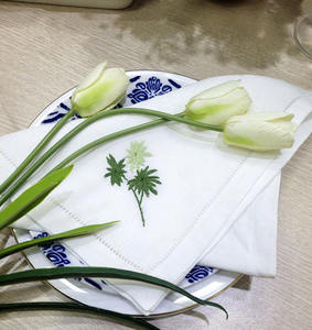 Servilletas de Lino Bordadas Personalizadas al por Mayor con Hojas de Palma, Servilletas de Tela con Dobladillo para Eventos en el Hogar y Bodas - Product Image 3