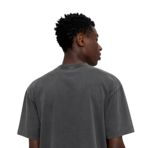 Camiseta de Hombre Oversize con Cuello Redondo y Manga Corta, Logo en el Pecho, Corte Holgado, Estilo Jersey, Fabricante de Ropa Personalizada OEM al por Mayor - Product Image 4