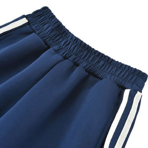 Pantalon unisexe personnalisé avec logo, imprimé football, coupe oversize, streetwear décontracté pour hommes, idéal pour les sororités et universités au printemps - Product Image 3