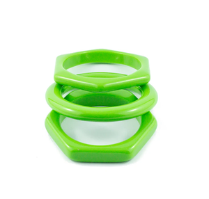 Brazalete de Resina Acrílica Geométrica de Alta Calidad, Diseño Verde Premium, Hecho a Mano, Moderno, Unisex, Joyería de Moda para Mujer - Product Image 1