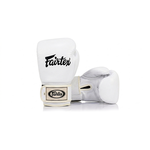 ถุงมือหนังวัวแท้ Fairtex สีขาว สำหรับชกมวย แบบติดแถบเวลโคร ระบายอากาศได้ดี เหมาะสำหรับการต่อสู้และการฝึกซ้อม - Product Image 1