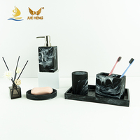 Ensemble de salle de bain en résine 5 pièces couleur personnalisée avec porte-brosse à dents, accessoires sanitaires de salle de bain de style simple, haute qualité, nouveauté