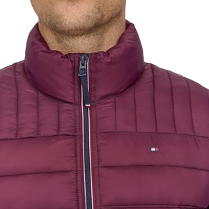 Doudoune légère pour hommes Doudounes d'hiver à capuche détachables et résistantes à l'eau pour les voyages en ski sur neige - Product Image 1