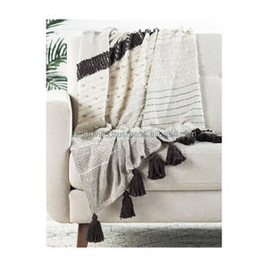 Manta de sofá de algodón hecha a mano con tejido de espiga copetudo y borde con flecos, manta ligera de India - Product Image 3