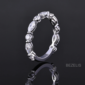 Magnífica banda de platino de 01 quilates con diamantes cultivados en laboratorio sostenibles, con corte marquise y redondo, engastados en paladio. - Product Image 3