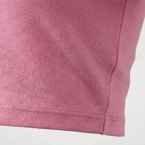 T-shirt court en coton personnalisé pour femme, coupe ajustée, col rond, idéal pour l'été, le streetwear, le fitness et l'entraînement sportif - Product Image 5