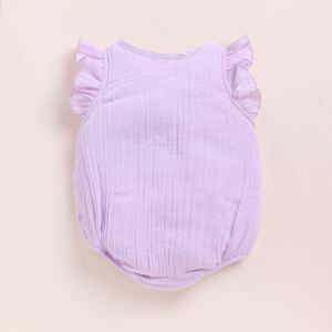 Ropa de bebé mameluco burbuja con volantes de muselina orgánica de primera calidad Lila - Product Image 2