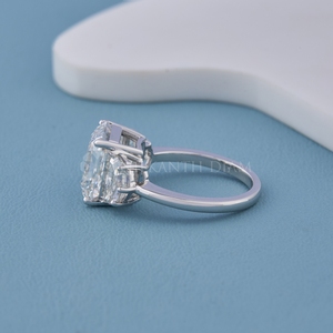 Anillo de Diamantes de Diseño Moderno con Tres Piedras, Anillo de Diamantes Creados en Laboratorio, Corte Princesa, Oro Amarillo, Joyería Fina de Diamantes para Mujer - Product Image 2