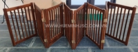 Vietnam porte en bois d'acacia pour animaux de compagnie 4 panneaux prix bon marché durable porte pliante frontière chenil fournisseur pour animaux de compagnie chien maison chat cage meilleure vente