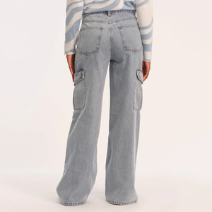 Jeans en denim de haute qualité pour femmes avec étiquette personnalisée, fabricant en gros de jeans en denim pour femmes, style cargo pour femmes - Product Image 1
