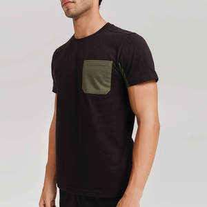 T-shirt en coton blanc pour homme avec poche grise, manches courtes, coupe classique, col rond, tissu jersey décontracté - Product Image 4