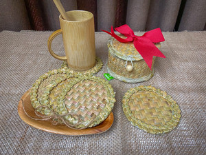 Wholesale Rattan Wicker Coasters <b>Mats</b> and Pads for Tea <b>Cups</b> Coffee Shops OEM Custom Logo for Restaurant Hotel - Product Image 6