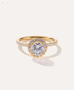 Anillo de compromiso, boda, fiesta, promesa o aniversario de plata de ley 925 chapado en oro amarillo con moissanita tallada en halo y engaste de garras para ella - Product Image 1