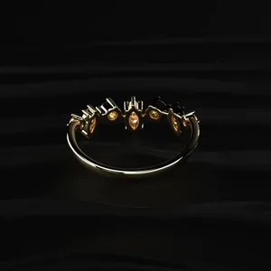 Bague en diamant de style antique avec diamants marquise et ronds empilables de 0,35 carat, bague en diamant jaune 14 carats pour femmes, en vente - Product Image 4