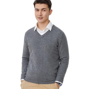 Pull tricoté ample respirant pour homme, col en V, grande taille S-3XL, couleur unie, avec logo frontal, style coréen, idéal pour l'hiver - Product Image 3