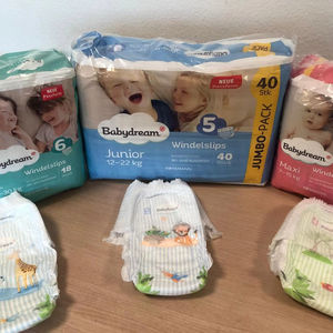 Pañales Desechables OEM de Bajo Precio, Esenciales para Bebés, Pañales Grado B, Pañales Rechazados en Fardos - Product Image 1