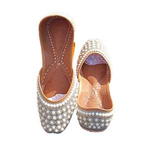 Traditional Women Footwear Khussa Pumps Handmade Pakistani Embroidered Flats Soft Comfortable Fashion Shoes OEM ODM - Product Image 1