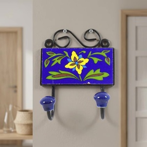Porte-manteau mural en céramique bleue, motif floral, 2 crochets, style vintage, en métal, fait main, décoratif, écologique - Product Image 2