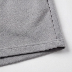 Ensemble décontracté en tricot gris pour femmes, 2 pièces, t-shirt à manches courtes avec imprimé abstrait et short au-dessus du genou, coupe régulière, printemps-été - Product Image 6