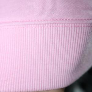 Sweat-shirt rose IOWA NURSING à col montant, broderie appliquée 100% blanche, col large, fils fins - Product Image 5