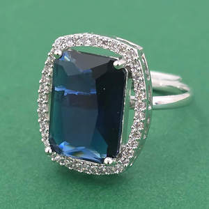 Luxury Jewellery Cubic Zirconia <b>Adjustable</b> <b>Ring</b> with Two Tone Plating Claw Setting Flower Shape Classic Style - Product Image 2