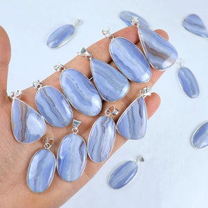 Pendentif en Agate Bleue Naturelle, Plaqué Argent Sterling 925, Bijou Géométrique en Pierre Précieuse, Vente en Gros, Fait Main, Tendance - Product Image 4