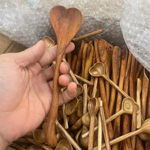 ช้อนรูปหัวใจ งานแกะสลักไม้คุณภาพสูง: ของขวัญสลักชื่อส่วนตัวโดย 99 Gold Data - Product Image 6