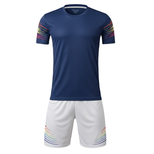 Conjunto de Entrenamiento de Fútbol para Club, 100% Poliéster, Malla con Corte Automatizado, Diseño Degradado, Camiseta de Fútbol con Cuello Redondo y Pantalones Cortos - Product Image 3