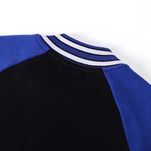 Chaqueta Universitaria Negra de Felpa Zeta Phi Beta 1920 con Bordado de Letras Griegas, Chaqueta Bomber para Mujer, Prenda de Alta Calidad - Product Image 3