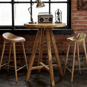 Mesa de Bar Redonda de Madera Maciza con Diseño Robusto para Uso en Exteriores como Cafetería - Product Image 2