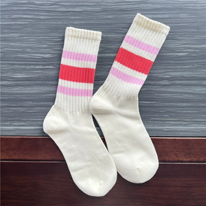 Chaussettes de sport en coton imprimées sur mesure, chaussettes athlétiques, logo OEM, fournisseur en gros, marque privée, chaussettes respirantes - Product Image 4