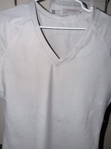 เสื้อกล้ามออกกำลังกายแบบรัดรูป ทรงสปอร์ต คอวี ผ้าถัก แห้งเร็ว ผลิตจากผ้าสแปนเด็กซ์/ไนลอน พาวเวอร์เน็ต - Product Image 4