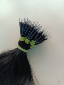 Extensions de cheveux naturels bouclés indiens à pointe nano, 100 % vierges Remy, pré-collées à la kératine, trame invisible sans couture avec perles - Product Image 2