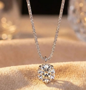 Collar con colgante de diamante moissanita de forma redonda, plata de ley 925, regalo para mujer - Product Image 1