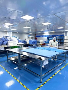 Paquete de Paños Quirúrgicos Desechables Azules, Estériles, para Cubrir la Sala de Operaciones, Uso en Extremidades Inferiores, Aplicación Externa - Product Image 6