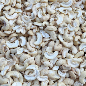 Nueces de Anacardo de Fábrica Confiable, Granos de Anacardo Vietnamitas Partidos, Kaju SANTIGO, Exportado a Todo el Mundo - Product Image 1