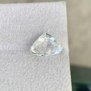 Zafiro natural tallado en forma de pera, piedra preciosa azul premium para la fabricación de joyas y venta al por mayor. - Product Image 4