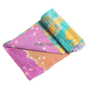 Indian Handmade Floral Print Kantha Bedspread Bedding Blanket <b>Quilt</b> Indian Reversible Hand Stitched Heavy <b>Throw</b> Old Sari Blanket - Product Image 6