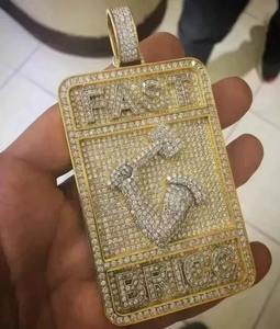 Pendentif personnalisé en forme de plaque militaire avec moissanite véritable ronde de 4 carats, plaqué or jaune 14 carats - Product Image 5