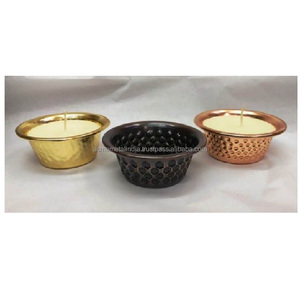 Tarro de cera minimalista para velas de mesa en metal decorativo con acabado martillado perfecto para decoración del hogar y regalos - Product Image 1