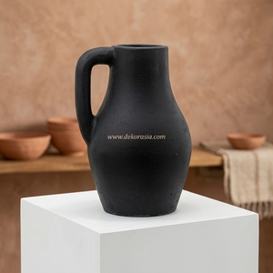 Vase Pichet en Terre Cuite Noire Mate Trega, Façonné à la Main, Poterie Noire Mate, Carafe Décorative en Grès, Vente en Gros - Product Image 2
