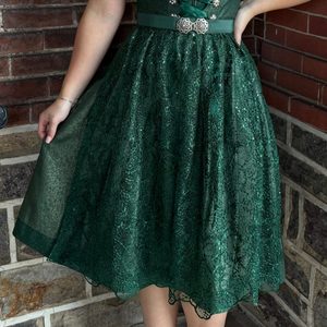 Women's Bavarian Style Dirndl Dress Green Velvet A-Line <b>Mini</b> With Apron V-Neck Short Sleeve Holiday Celebration Costume - Product Image 3