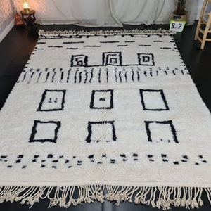 Alfombra de lana de oveja hecha a mano alfombra bereber de lana abstracta marroquí Alfombra tejida a mano blanca y negra para decoración moderna para sala de estar - Product Image 1