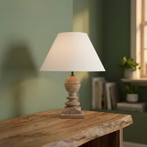 Lampe de table en bois rustique Borealis avec base tournée sculptée et abat-jour en lin blanc pour la chambre à coucher, le salon, la table de chevet, décoration - Product Image 3
