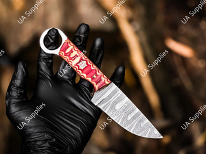 มีดแค้มปิ้งใบตายเหล็กดามัสกัสทำมือ คุณภาพสูง คมกริบ พร้อมรูสำหรับนิ้วมือ ด้ามไม้ปักก้า หุ้มหนัง - Product Image 5