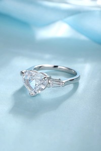 Bague personnalisée en argent sterling 925 avec trois diamants de laboratoire pour femme, bijoux de fiançailles de luxe, bague de mariage élégante - Product Image 2