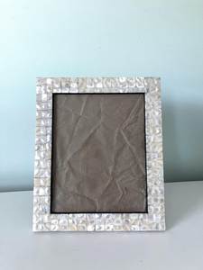 Cadre photo élégant fait main en nacre avec incrustation de coquillages, support décoratif pour photos, idéal pour la décoration de mariage - Product Image 4